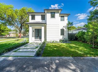 5241 SW 6th St, Miami, FL 33134