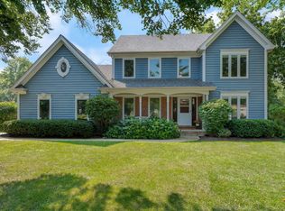 6305 Greene Rd, Woodridge, IL 60517