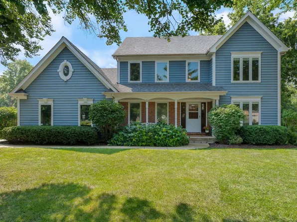 6305 Greene Rd, Woodridge, IL 60517