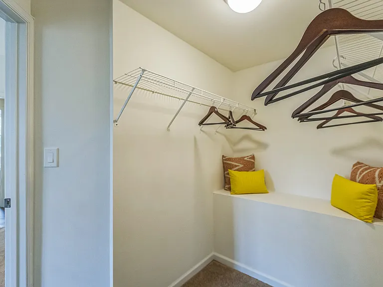 Botanica Cottages Apartment Homes — Photo 8