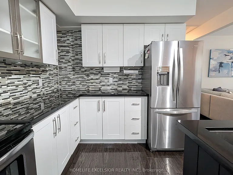 4 Albert St — Photo 5