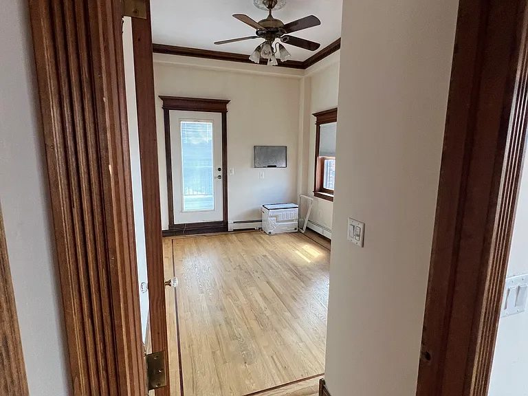 377 14th St #PENTHOUSE — Photo 7