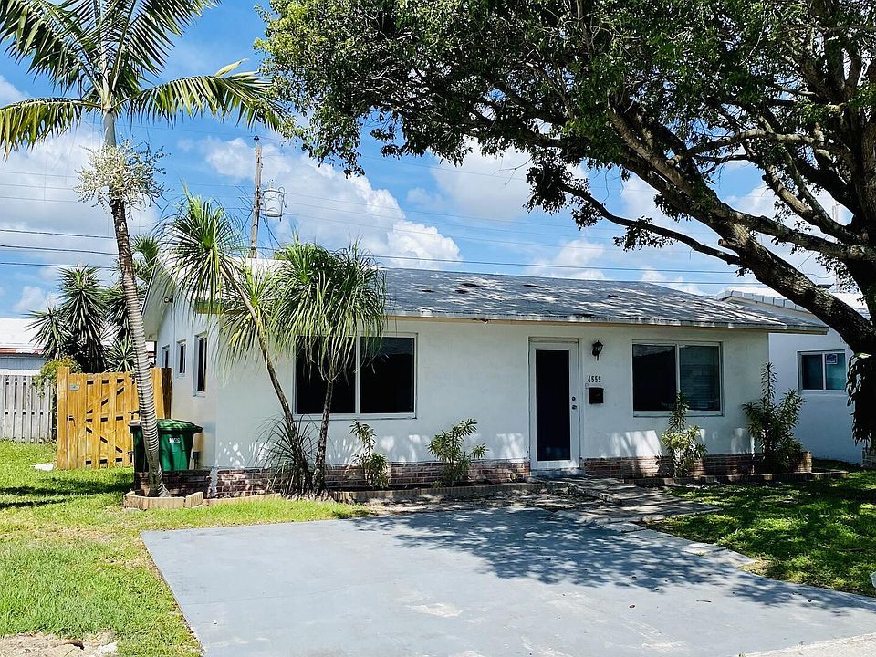 1st image of 4559 NW 16th Way