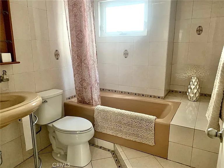 425 S Catalina Ave #4 — Photo 18