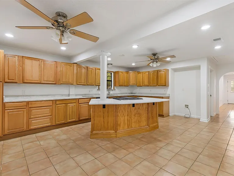 22595 Pineridge Dr — Photo 9