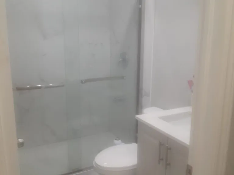 239 Brisdale Dr #BASEMENT — Photo 12