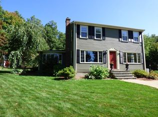 102 Oak Ridge Dr, Ayer, MA 01432
