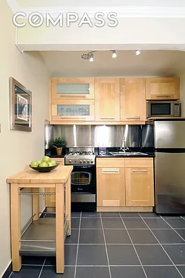 Sold by Compass | media 2
