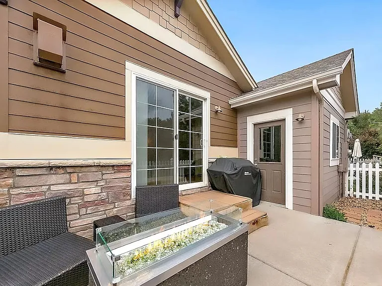 1162 Village Cir — Photo 7