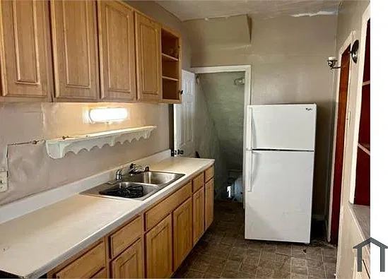 2 bed, 960 sqft, $1,600 — Photo 2
