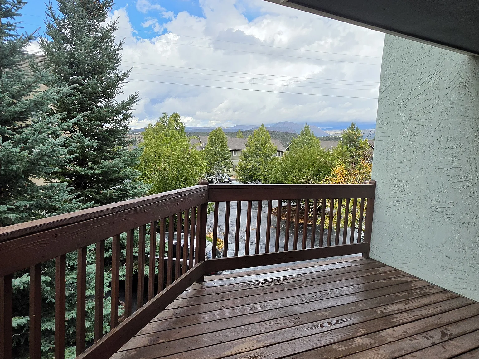 4 bed, 2.5 bath, 1717 sqft, $4,500 — Photo 4