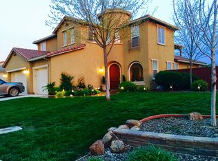 9710 Vintage Park Dr, Sacramento, CA 95829