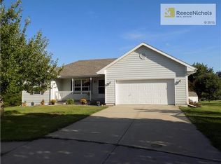 413 Brookside Cir, Kearney, MO 64060