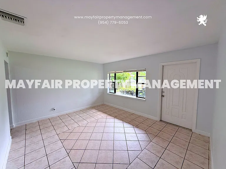 1329 NW 7th Ave — Photo 10