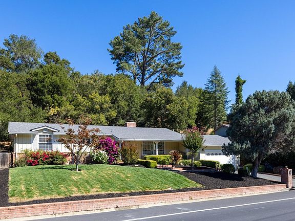 2nd image of 323 Rheem Boulevard