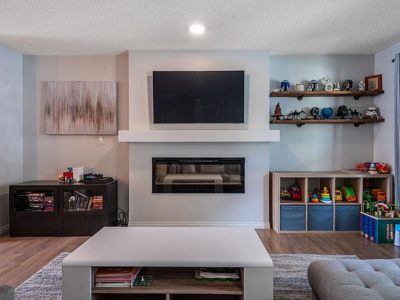 5th image of 8531 Ellis Link NW