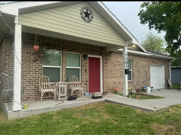 1101 11th 1/2 St N, Texas City, TX 77590