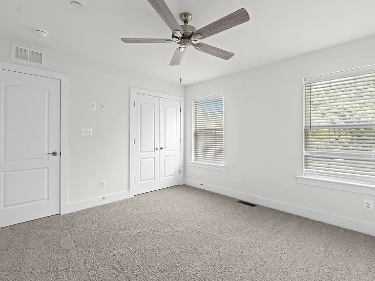 116 Rose Ct — Photo 19