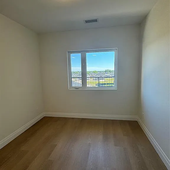 4400 Laurier Pkwy #470 — Photo 9