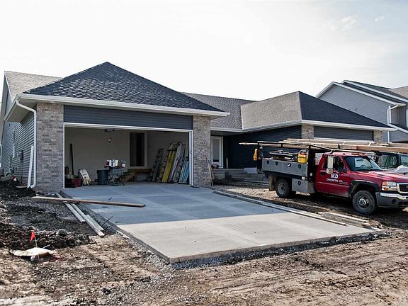 2nd image of 300 Elderberry St