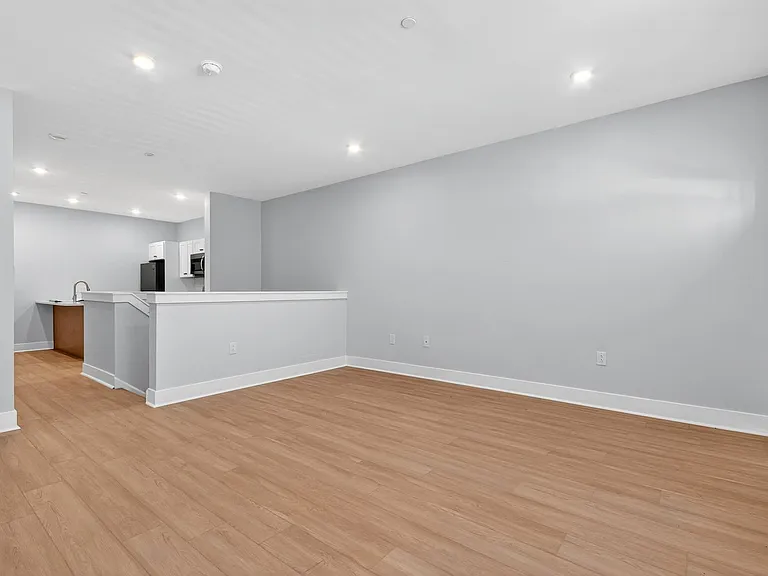 822 N 40th St — Photo 28