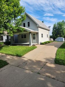 1322 Hinkley Ave NW, Cedar Rapids, IA, 52405