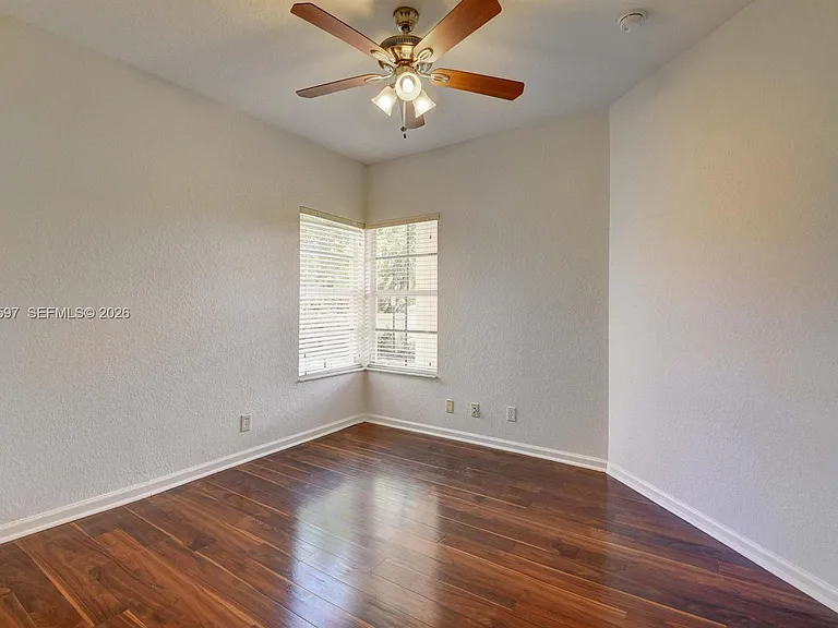 1811 NE 5th St #1501 — Photo 19