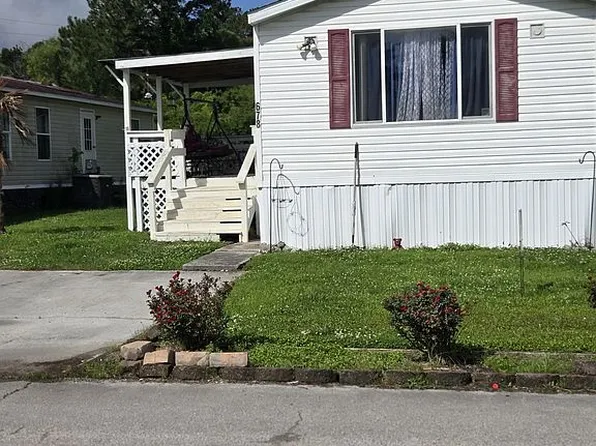 678 Reindeer Cir, Midway Park, NC 28544