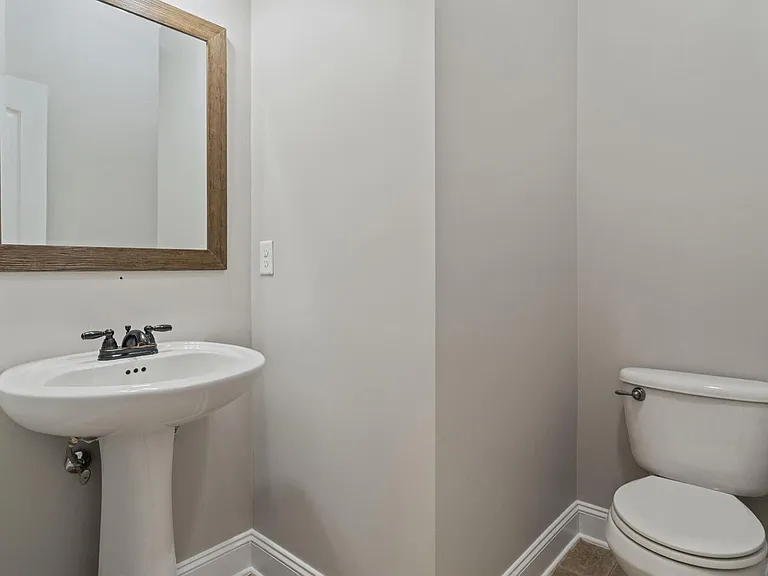311 First Post Rd — Photo 10