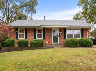9649 Radio Dr, Saint Louis, MO 63123