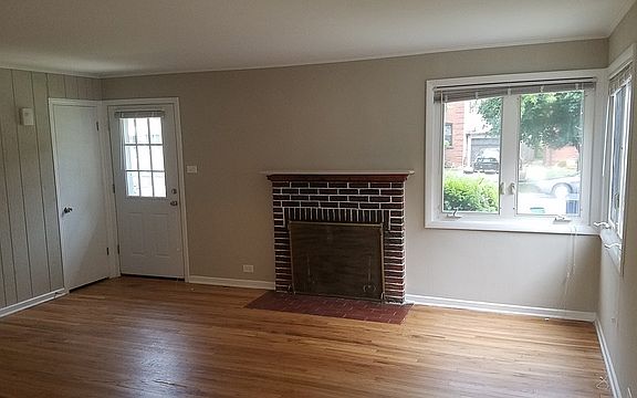 2nd image of 9344 S Sacramento Ave