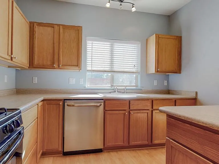 7312 Dancing Eagle Ave NE — Photo 9