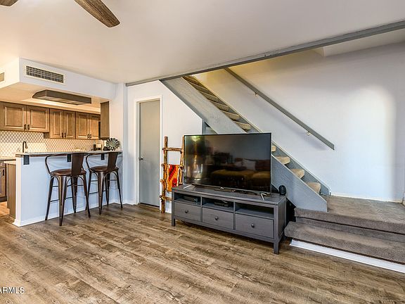 5th image of 10414 N 10TH Street #2