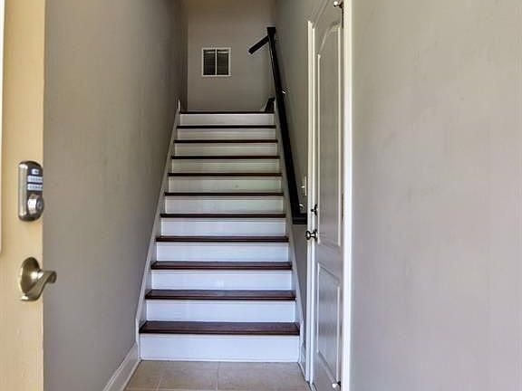 5th image of 1079 Marietta Blvd NW Unit 19