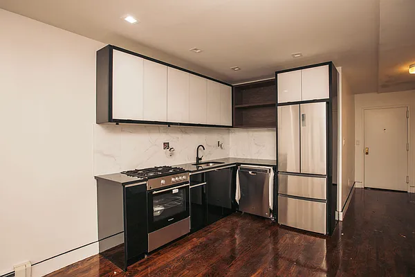 Rented by Nooklyn NYC LLC | media 17