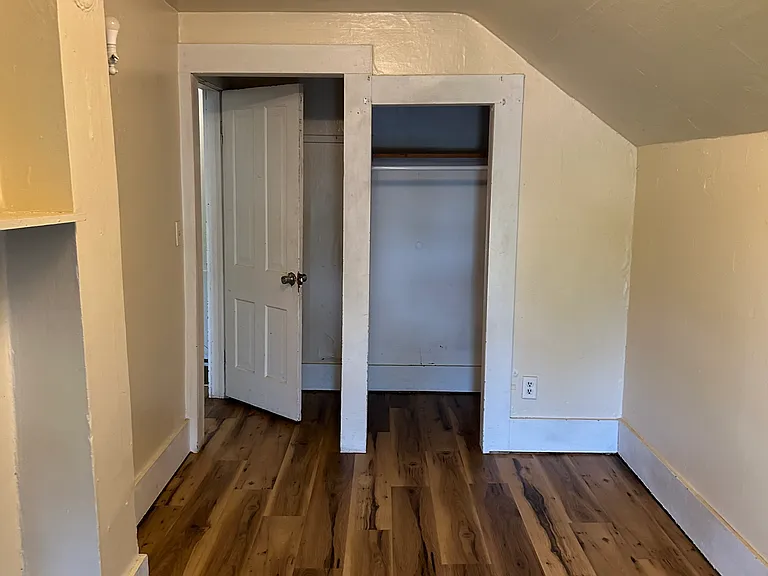716 Menomonie St — Photo 14