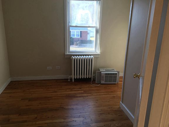 3rd bedroom, upstairs