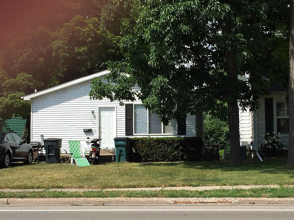 1st image of 1008 W Grand River Ave