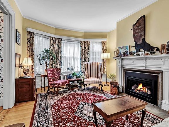 4th image of 99 Highland Ave