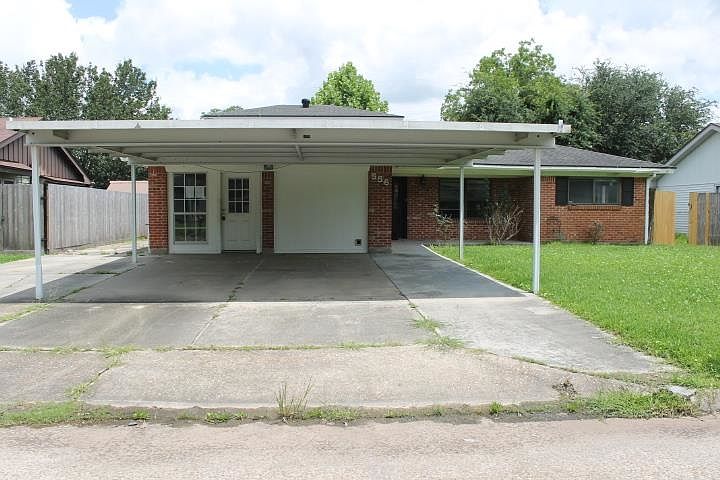 1st image of 556 Hydrangea Ave