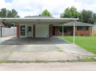 556 Hydrangea Ave, Orange, TX 77630