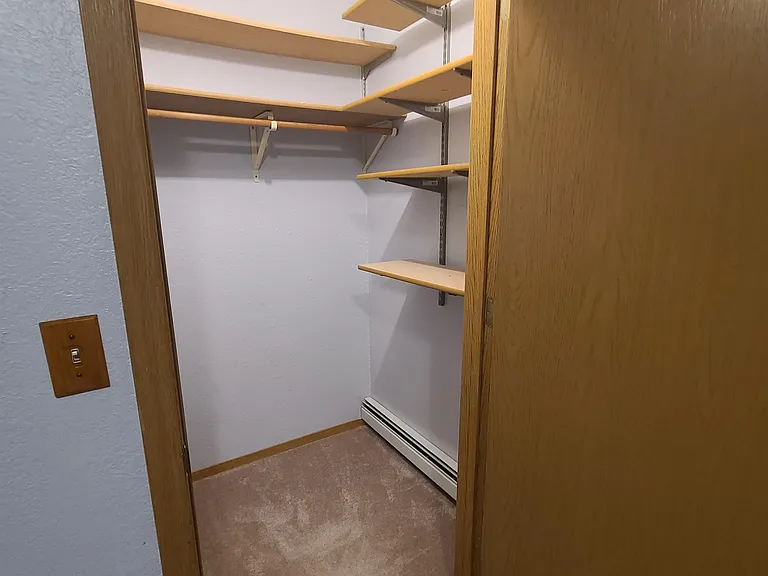2787 Templeton St — Photo 13