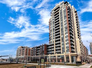 18 Uptown Dr #726, Markham, ON L3R 5M5