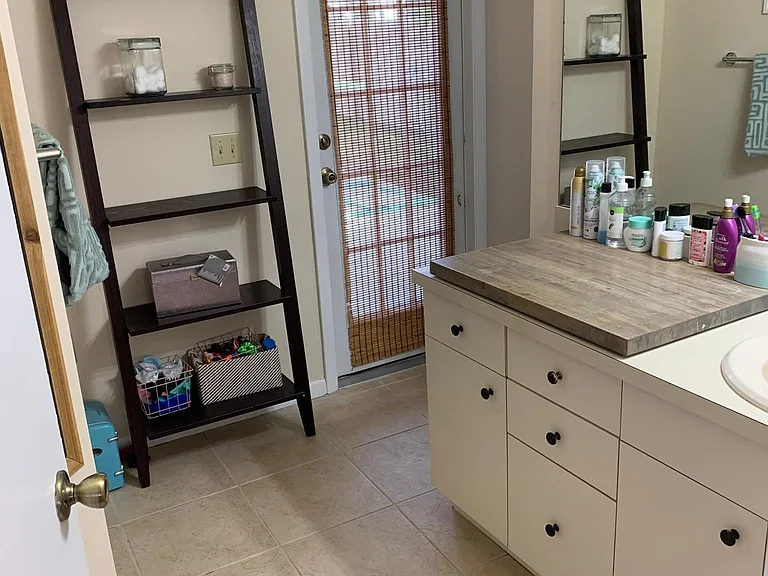 400 Meravan Ct — Photo 22