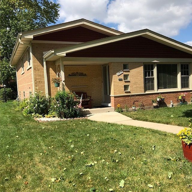 1st image of 10804 Leclaire Ave