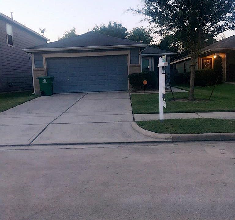 1st image of 943 Staffordale Manor Ln