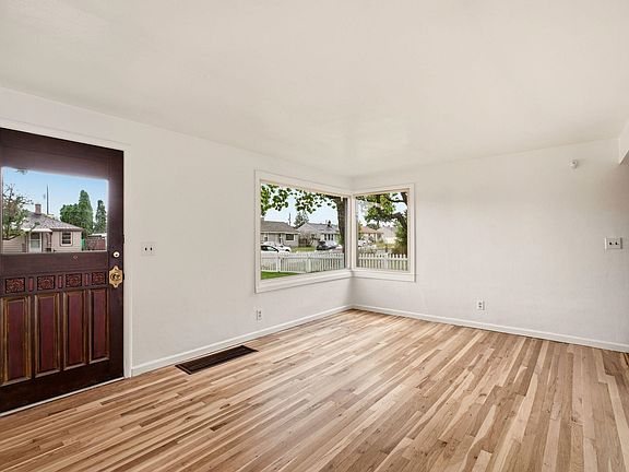 3rd image of 2628 W Olympic Ave