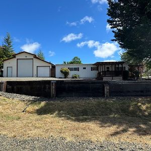 209 Woodland Rd, Lakeside, OR, 97449
