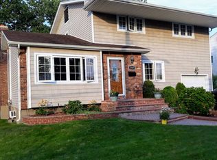 3387 Milburn Ave, Baldwin, NY 11510