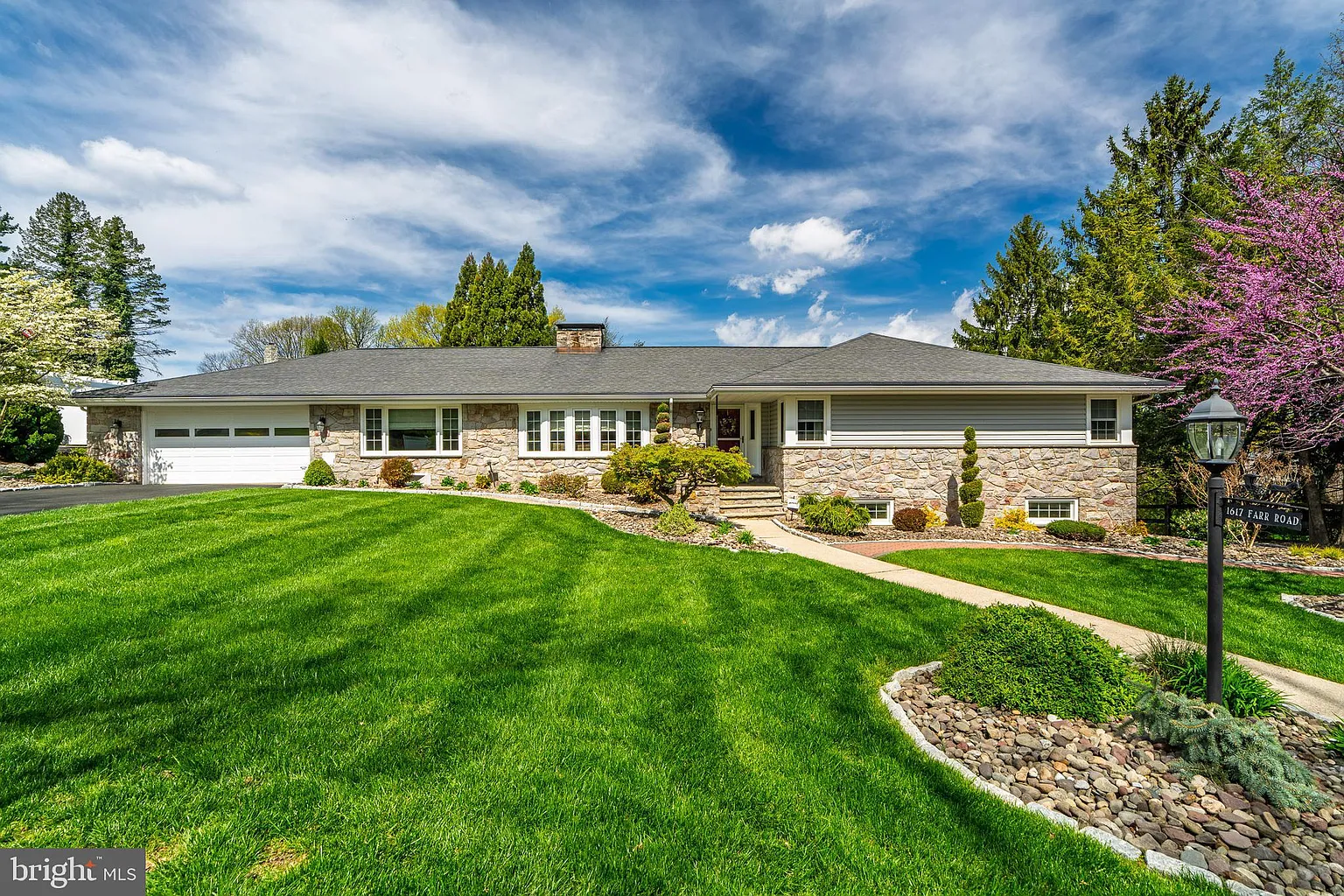 1617 Farr Rd photo 1